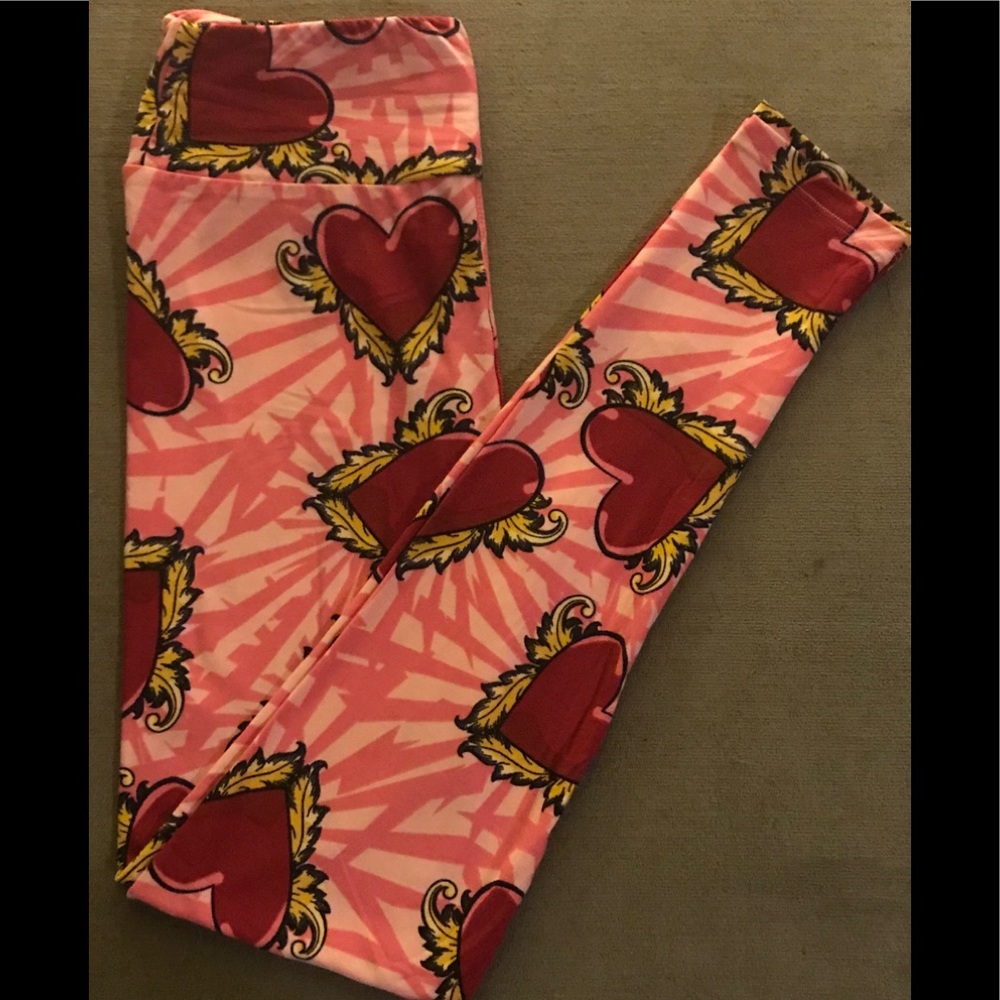 One Size LuLaRoe Valentine’s Day Leggings